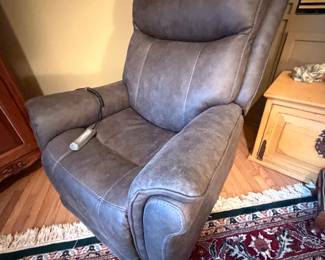 Moto massage, heat recliner