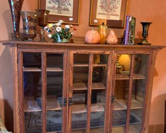 3 door display/bookcase