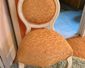 Set of 4 French Provincial chairs 