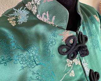Green Satin Chinese Style Jacket Frog Closures Floral Brocade Tunic