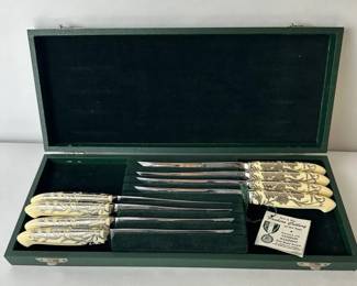 Camillus Stainless Steak Knife Set w  Floral Handles  Case