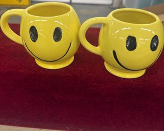 1970's smiley mugs