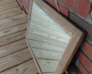 Chippy Wood Dresser 14.3,