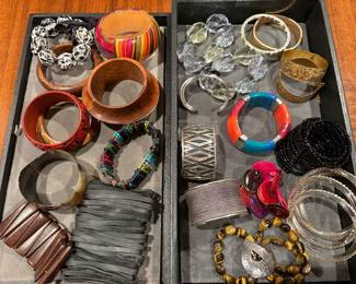 Costume jewlery - bracelets 