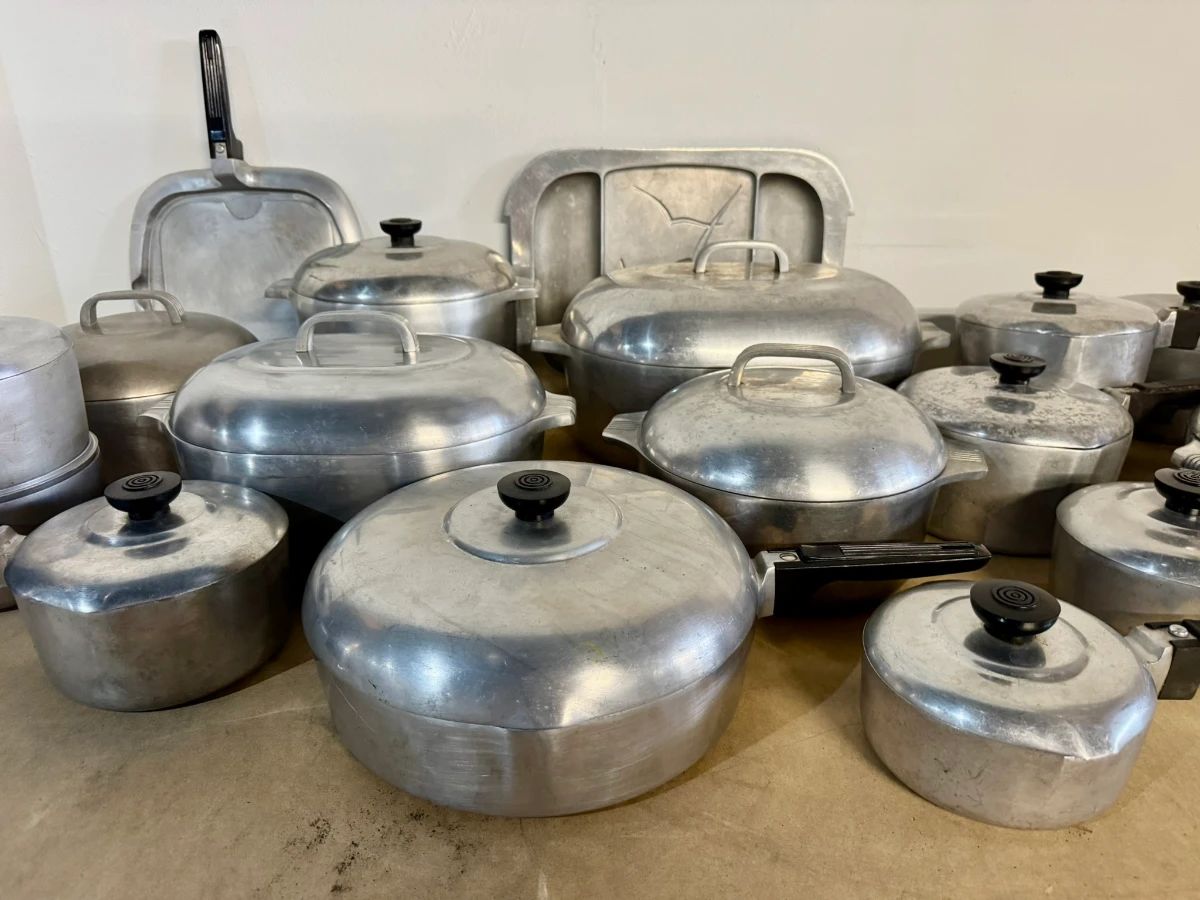 Over 40 pieces of Magnalite cookware - no longer made