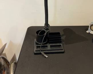 Adjustable Gooseneck Desk Lamp with Integrated Organizer