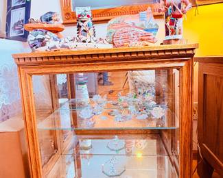 Display cabinet & swarovski crystal