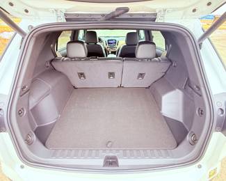 2022 Chevrolet Equinox Premier AWD – Only 1,800 Miles