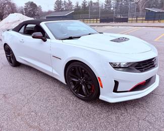 2023 Chevy Camaro LT1 Convertible 21,600 miles