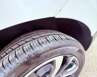 2022 Chevrolet Equinox Premier AWD – Only 1,800 Miles