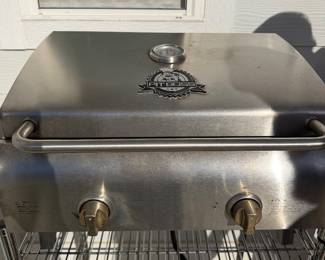 Gas grill $80