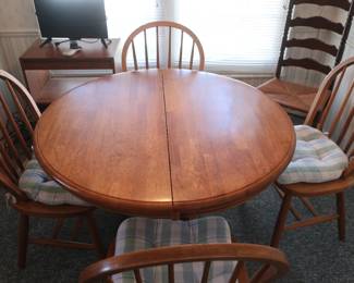 dinette set 42" with one 18" leaf, 4 chairs (14) 175.00