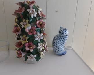 ceramic decor,   cat  by  Andrea