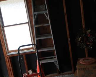 six foot aluminum ladder