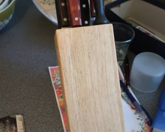 knives in butcher block