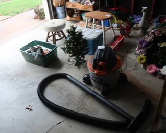 small shop vac