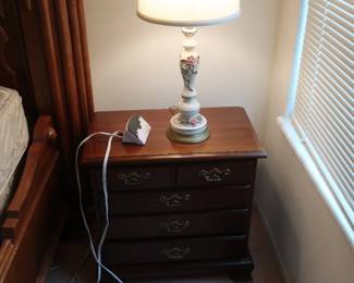 Thomasville night stand