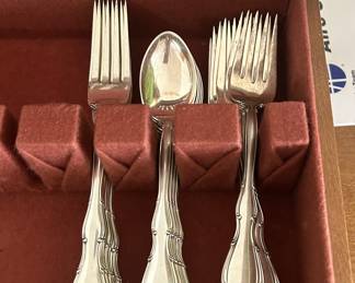 Towle service for 8 32 pieces