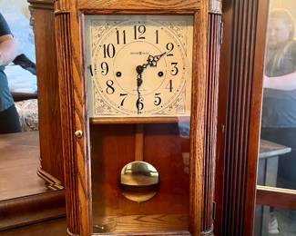 Howard Miller mantle clock, working 