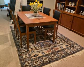 Mid-century Danish expandable table