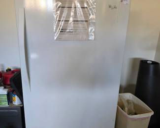 Upright freezer in excellent condition