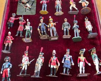 Vintage hand painted lead soldier collection 
