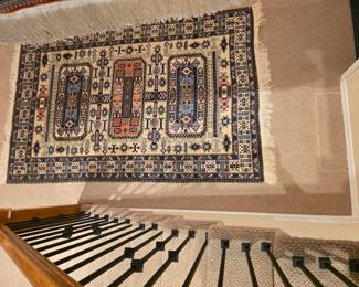 Persian all wool carpet in beautiful condition. 