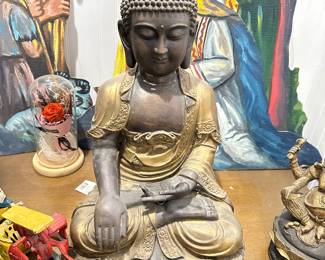 Large bronze Buddha sculpture 