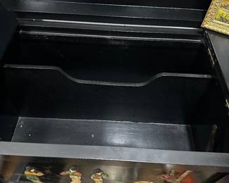 Antique Chinese beverage server 