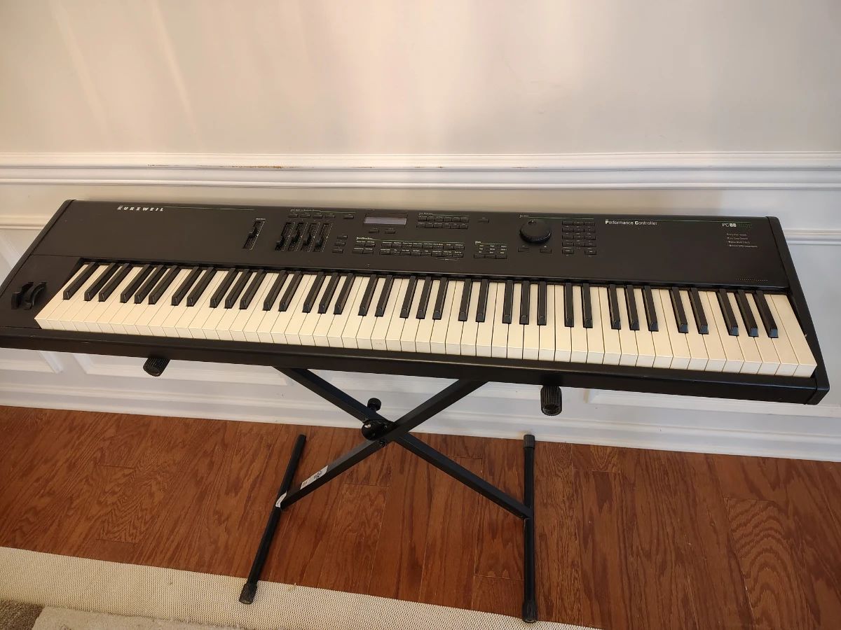 kurzweil keyboard very nice 