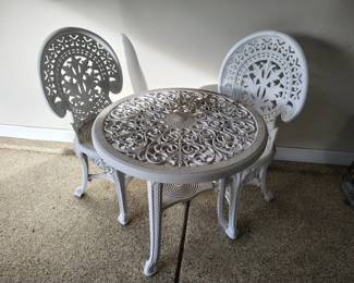 Small outdoor set.