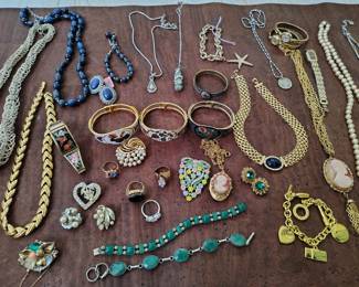 Lots of vintage costume jewelry 