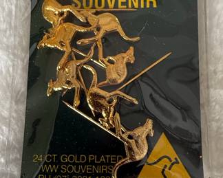 24ct Gold Plated Kangaroo Lapel Pins Set