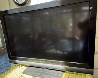 VIZIO E320VA 32" LCD HDTV