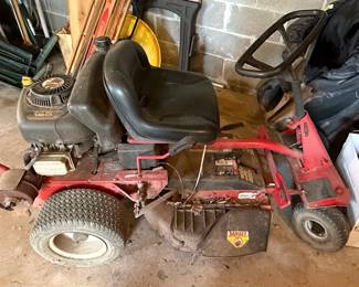 Snapper 28" Hi-Vac Riding Mower