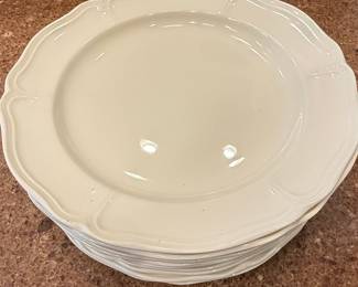 Wedgwood Queen's Plain Dinner Plates (Set of 8)