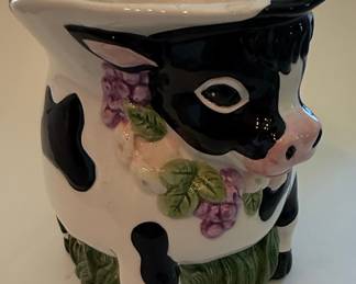 Wang's International Inc. Cow Pitcher