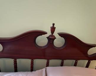 Davis Cabinet Company Lillian Russell Poster Bed - Full Size