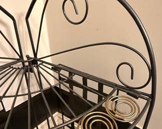 Wrought Iron 3-Tier Corner Shelf with Towel Holder