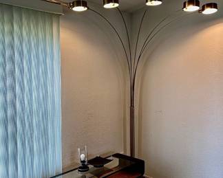 SOLD-FLOOR LIGHT