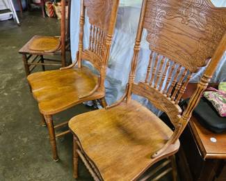 Set of 4 Oak Dinning Chairs