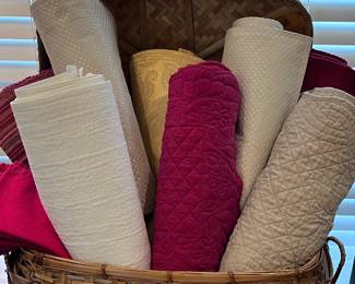 Table Runners, Placemats and Napkins