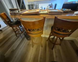 Set of 4 bar stools