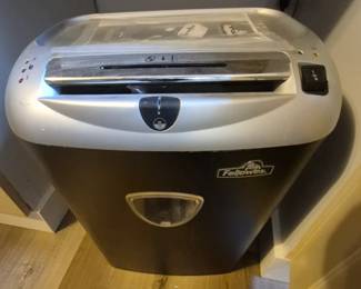 Fellow paper shredder 