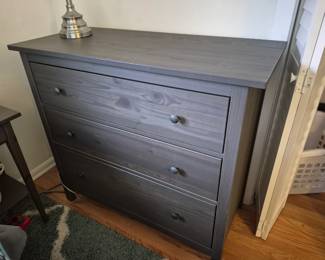 Modern style dresser