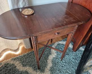 Antique Drop leaf end table