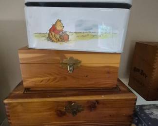 Vintage small wood boxes 