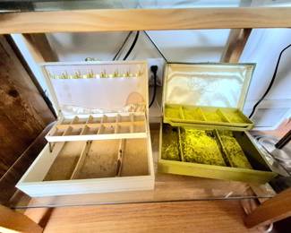 Jewelry boxes 