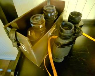 Binoculars 