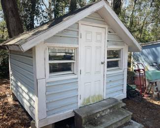 Kids playhouse/Wood Shed